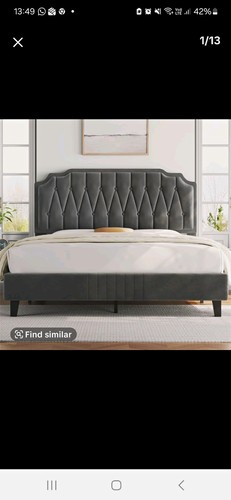 Grey upholstered tufted double - tufted,